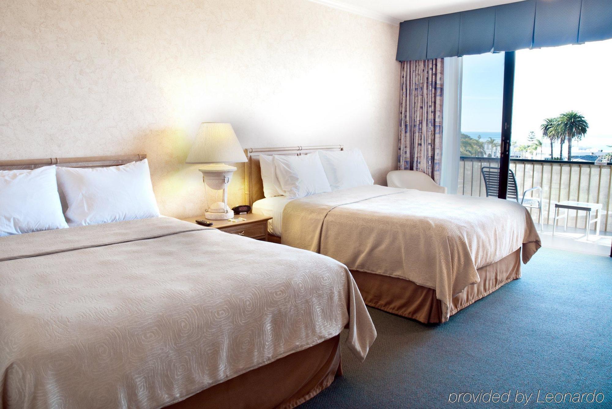 By The Sea, La Jolla 3*